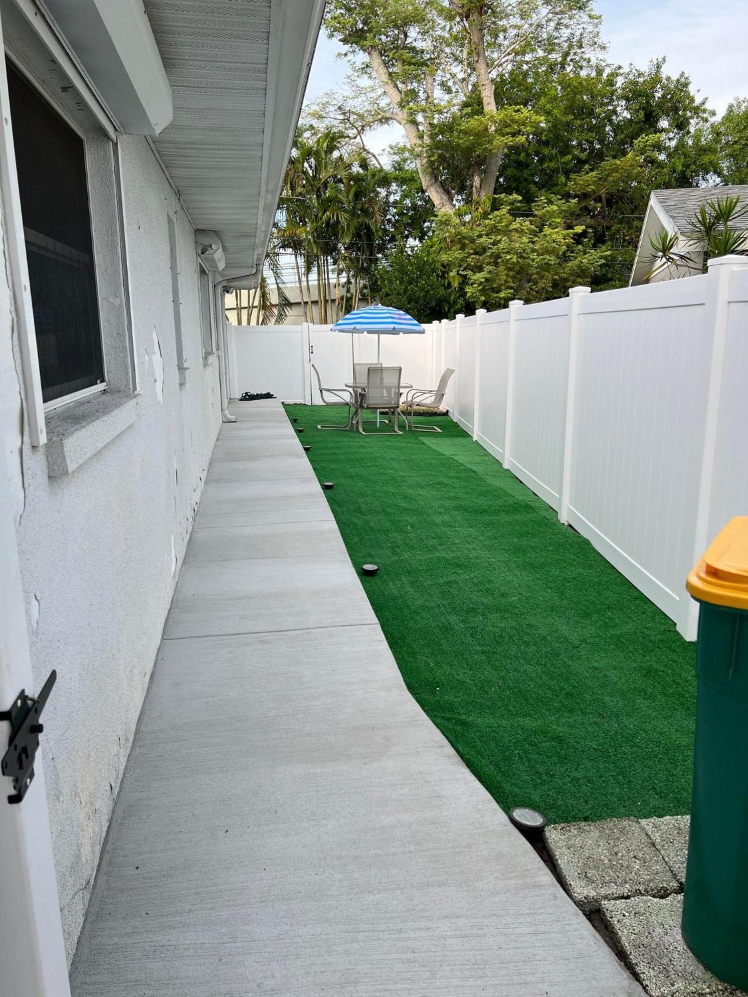Cozy Private Studio W/Own Yard - 3Mi From Beach Seminole Exterior foto
